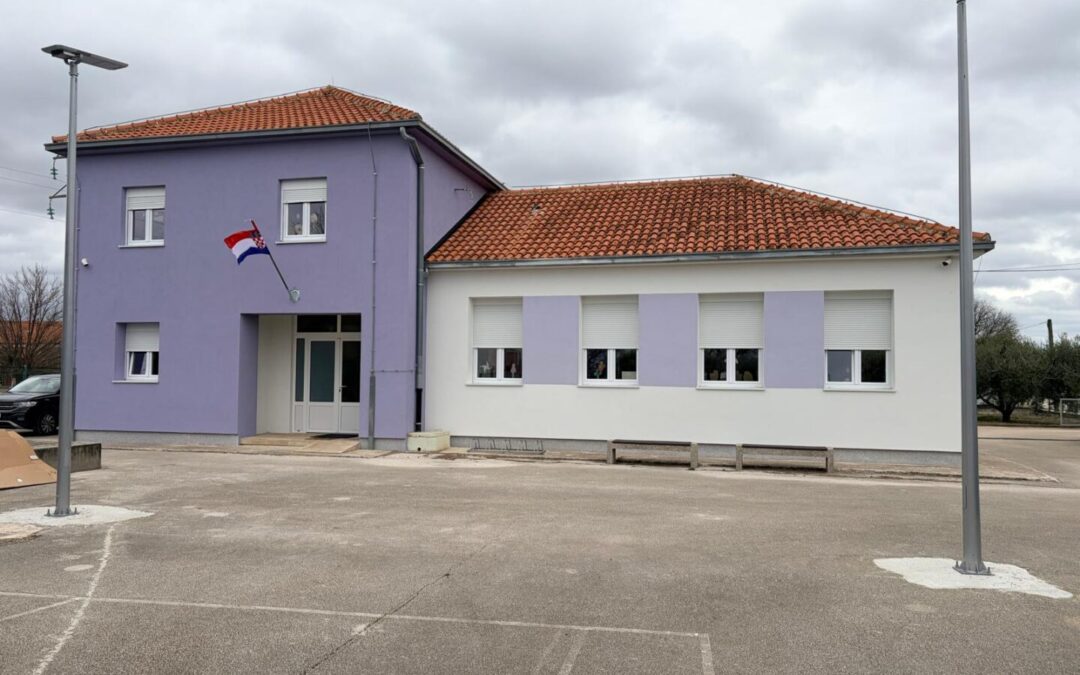 Završena energetska obnova Područne škole u Prkosu